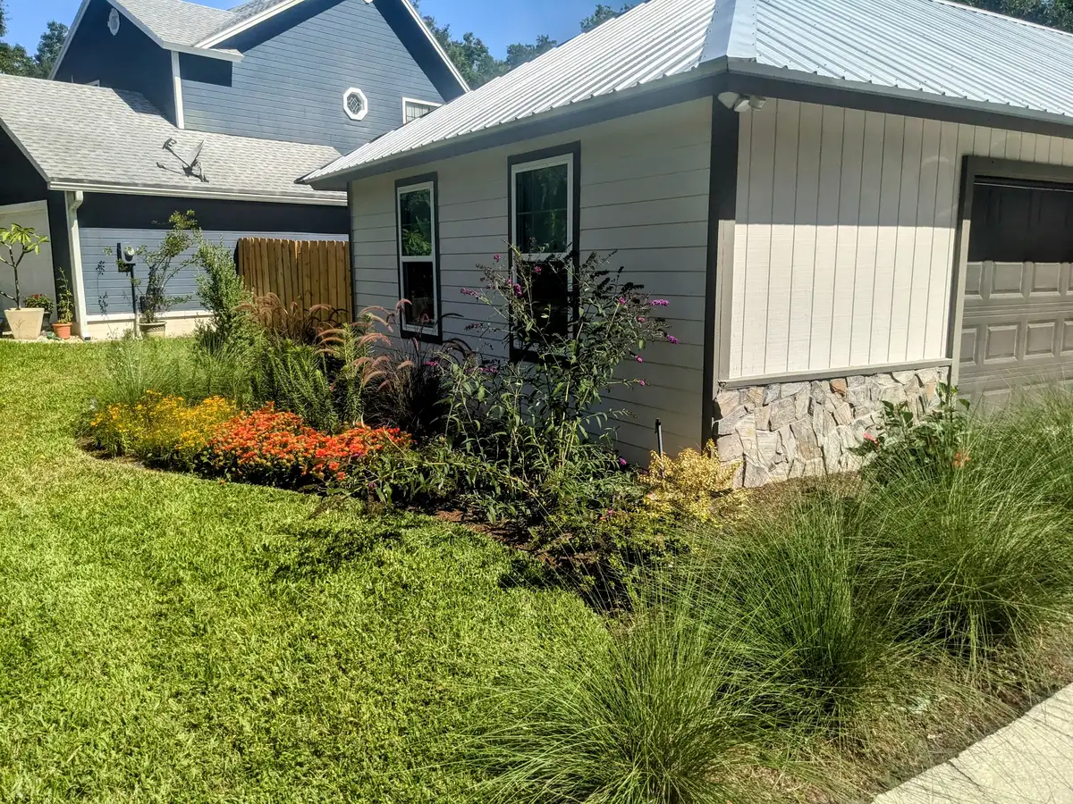 Custom stone driveway entrance in Amelia Island